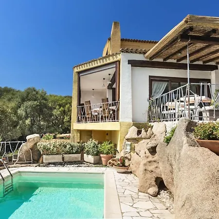 Iconic Luxury Bed & Breakfast