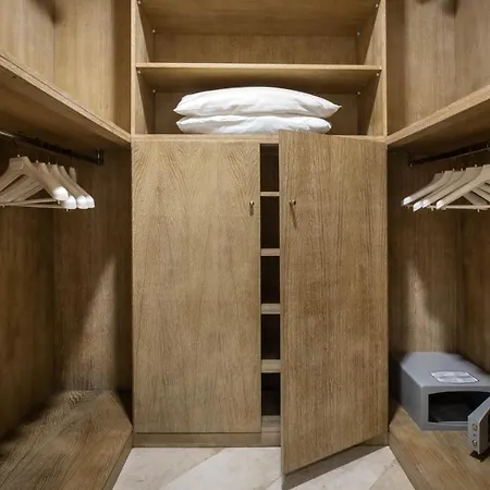 Iconic Luxury 4* Abbiadori