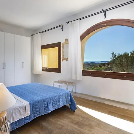 Iconic Luxury Bed & Breakfast